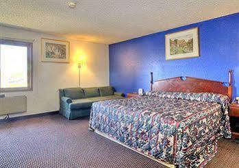 Hotel Baymont By Wyndham Beloit Exterior foto